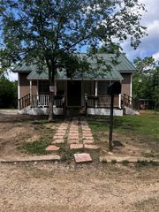 210 Kean, Ladonia, TX 75449