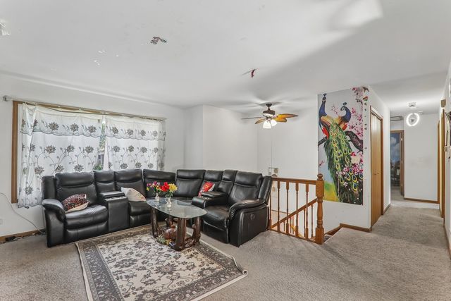 1938 N Jackson Street, Waukegan, IL 60087