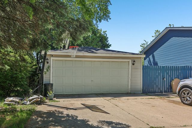1938 N Jackson Street, Waukegan, IL 60087