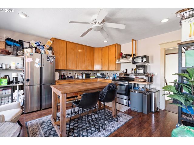 707 Ne 5TH St, Mc Minnville, OR 97128