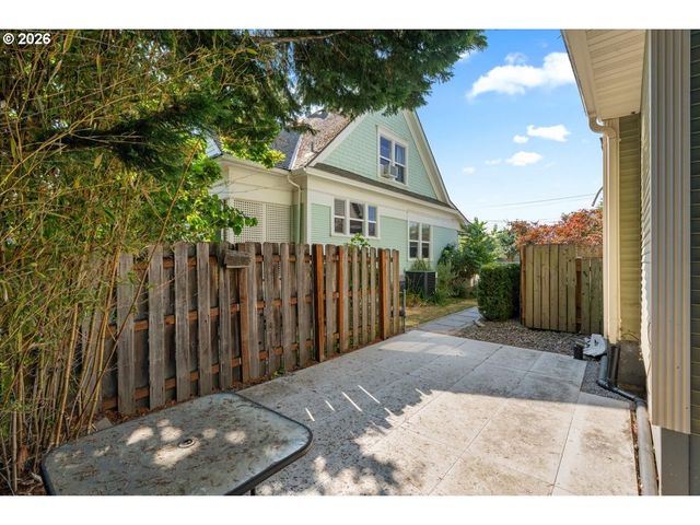 707 Ne 5TH St, Mc Minnville, OR 97128
