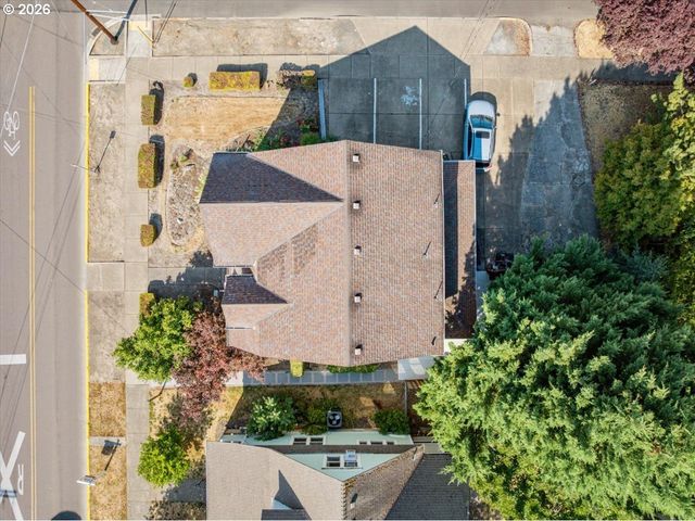 707 Ne 5TH St, Mc Minnville, OR 97128