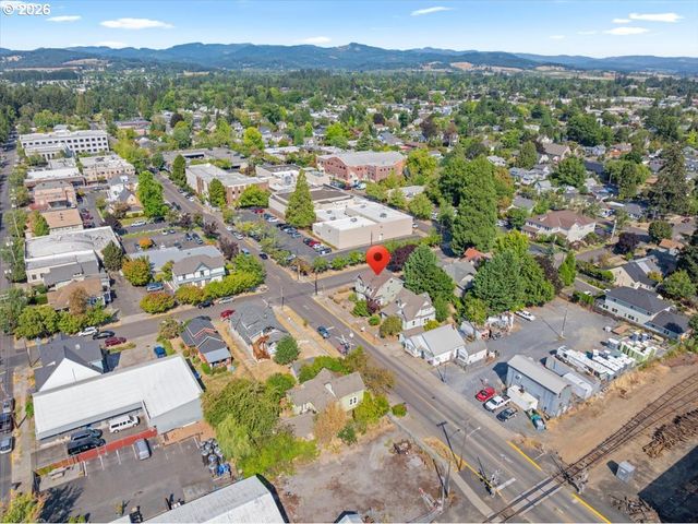 707 Ne 5TH St, Mc Minnville, OR 97128