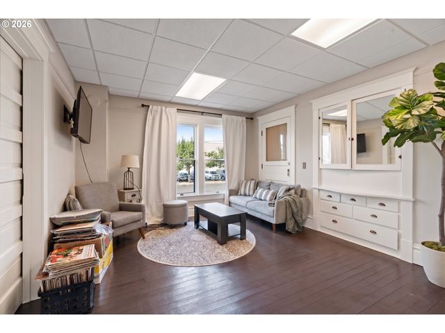 707 Ne 5TH St, Mc Minnville, OR 97128