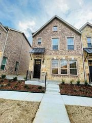 312 Shasta Drive, Lewisville, TX 75056