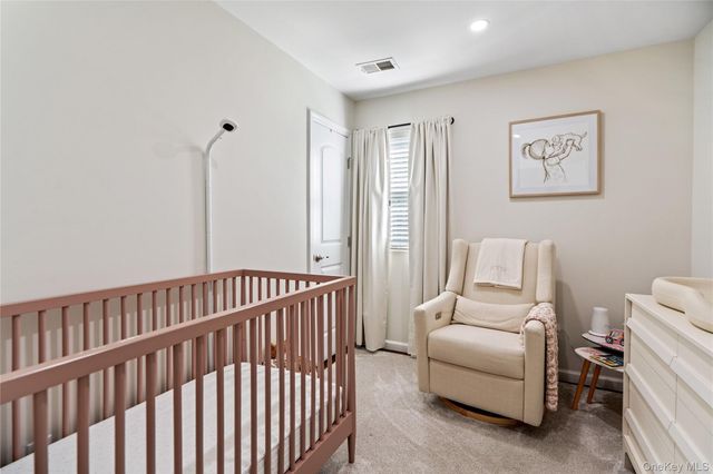 19 Paine Commons 19, Yaphank, NY 11980
