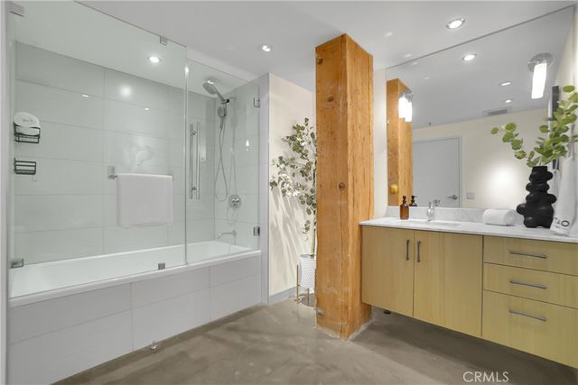 530 S Hewitt Street 146, Los Angeles, CA 90013