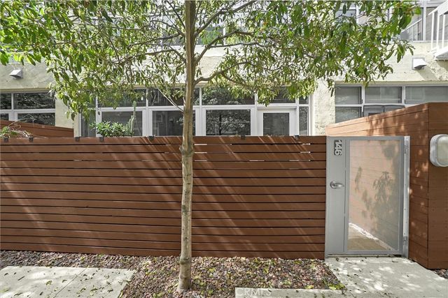 530 S Hewitt Street 146, Los Angeles, CA 90013