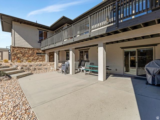 1932 E CHARLESTON LN, Holladay, UT 84121