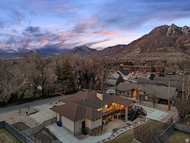 1932 E CHARLESTON LN, Holladay, UT 84121