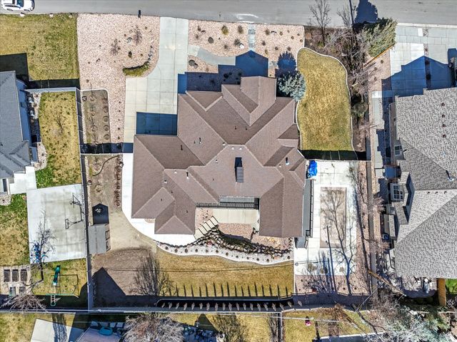 1932 E CHARLESTON LN, Holladay, UT 84121