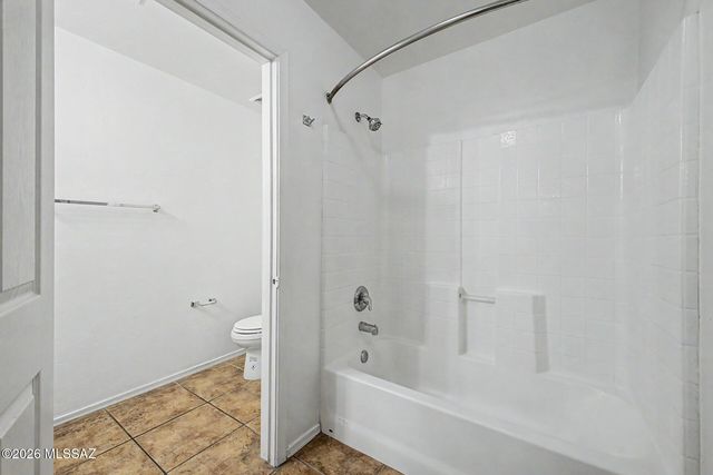4000 E Agate Knoll Drive, Tucson, AZ 85756