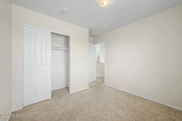 4000 E Agate Knoll Drive, Tucson, AZ 85756