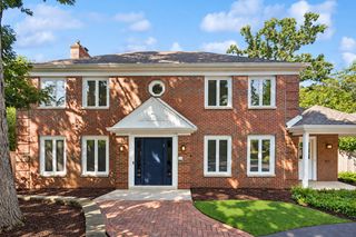 723 De Tamble Avenue, Highland Park, IL 60035