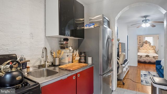 320 S JUNIPER ST, Philadelphia, PA 19107