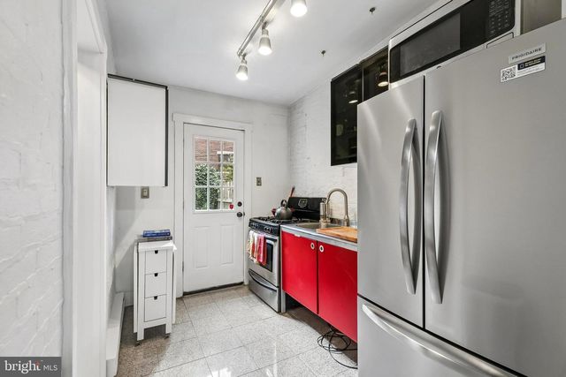 320 S JUNIPER ST, Philadelphia, PA 19107