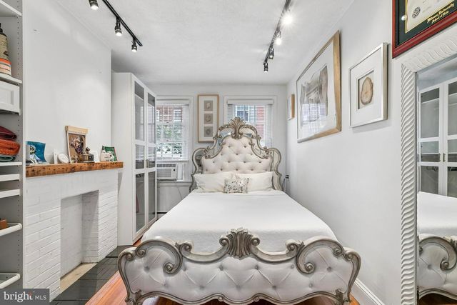 320 S JUNIPER ST, Philadelphia, PA 19107