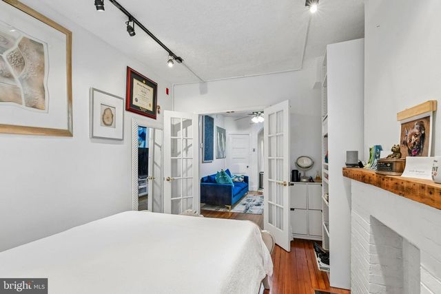 320 S JUNIPER ST, Philadelphia, PA 19107