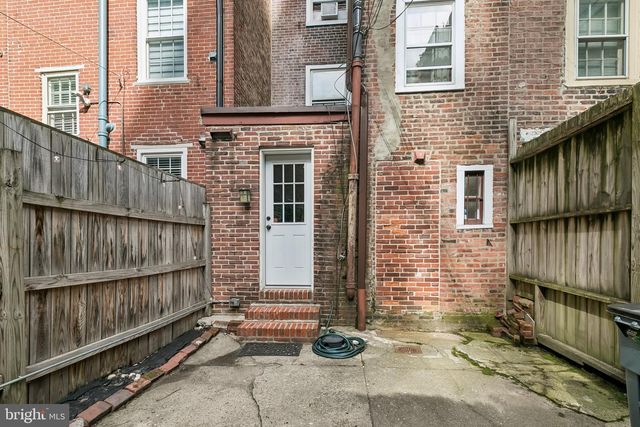 320 S JUNIPER ST, Philadelphia, PA 19107