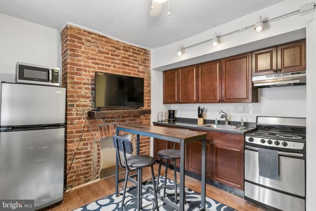 320 S JUNIPER ST, Philadelphia, PA 19107
