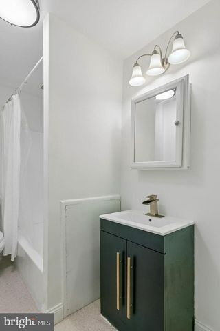 320 S JUNIPER ST, Philadelphia, PA 19107