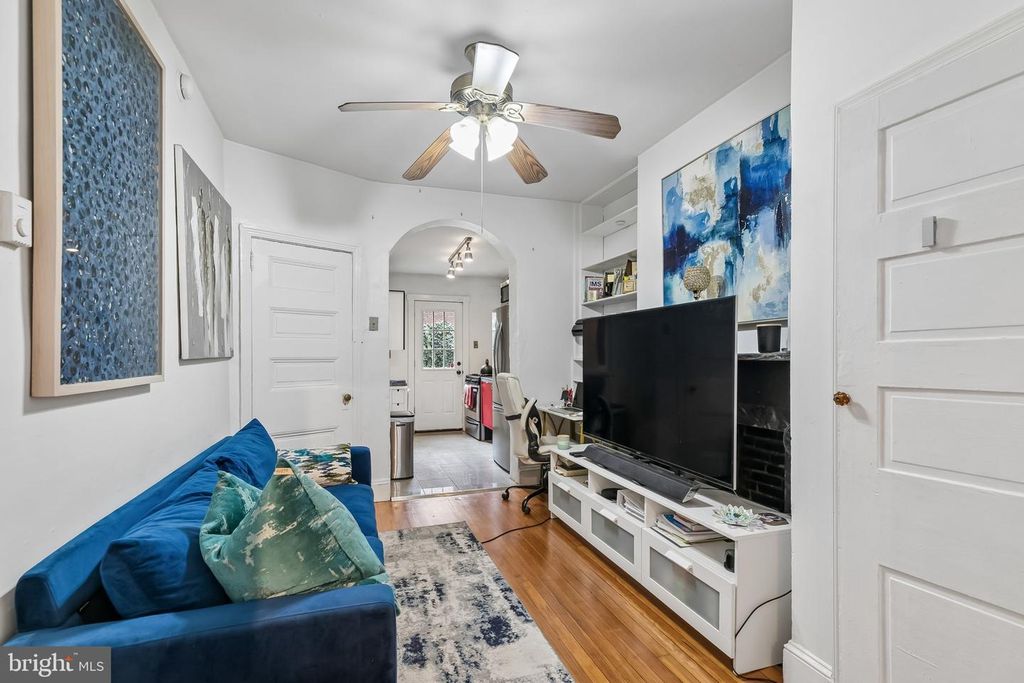 320 S JUNIPER ST, PHILADELPHIA, PA 19107 — photo 5