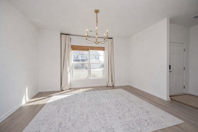 223 Land Breeze Dr, La Vergne, TN 37086