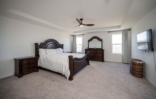 223 Land Breeze Dr, La Vergne, TN 37086