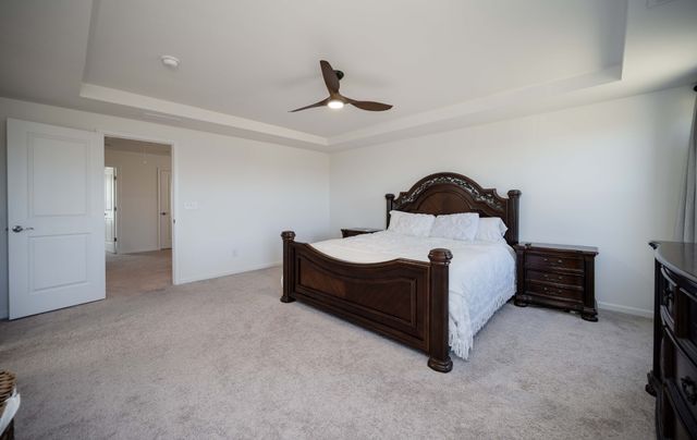 223 Land Breeze Dr, La Vergne, TN 37086