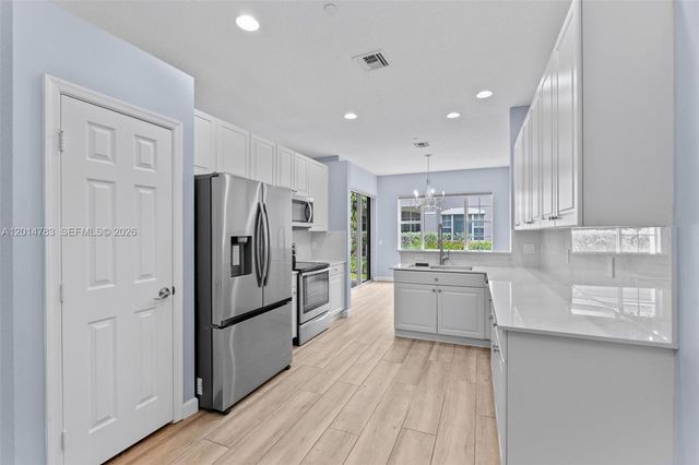 148 Nottingham Pl, Boynton Beach, FL 33426