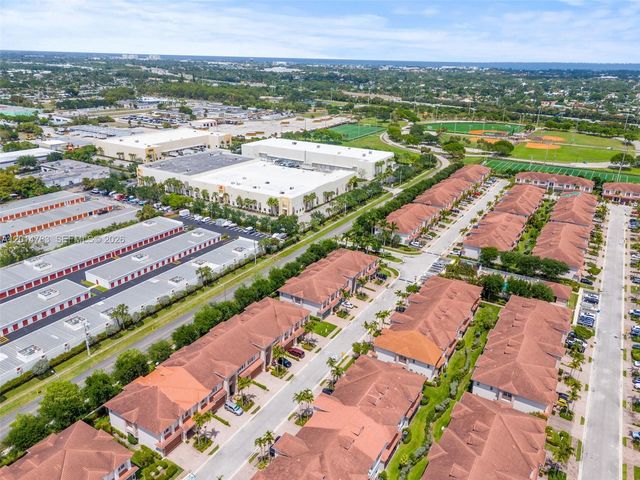 148 Nottingham Pl, Boynton Beach, FL 33426