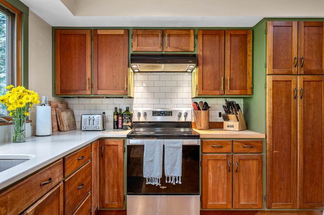 170 Spring Hollow Lane, Montpelier, VT 05602