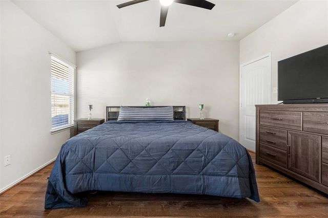 320 Ammonite LN, Jarrell, TX 76537