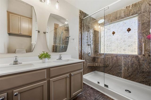 320 Ammonite LN, Jarrell, TX 76537