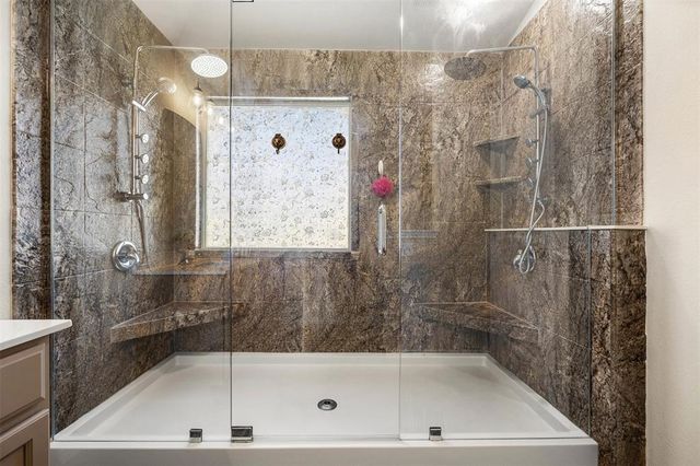 320 Ammonite LN, Jarrell, TX 76537