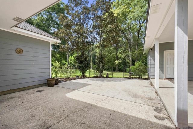 18637 Magnolia Bend Rd, Greenwell Springs, LA 70739