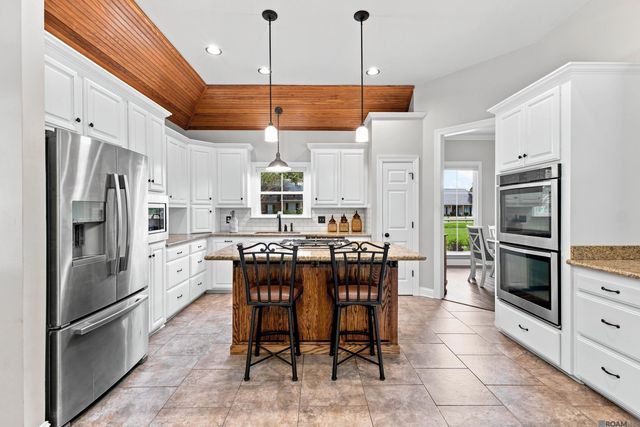 18637 Magnolia Bend Rd, Greenwell Springs, LA 70739