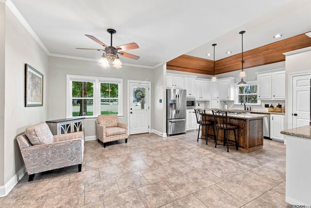 18637 Magnolia Bend Rd, Greenwell Springs, LA 70739