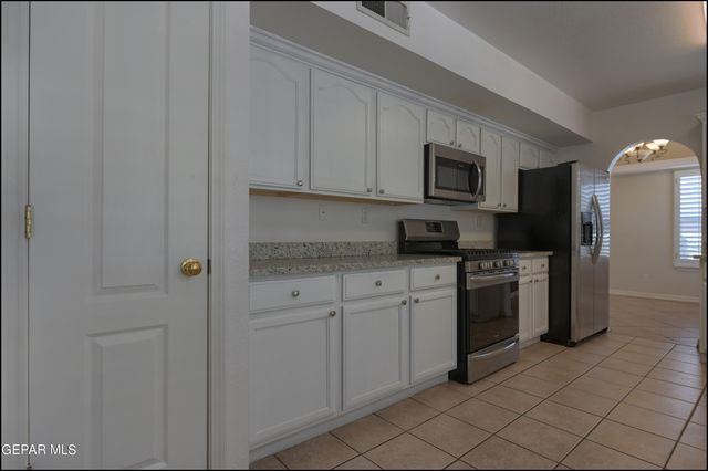 7097 Tierra Roja Street, El Paso, TX 79912