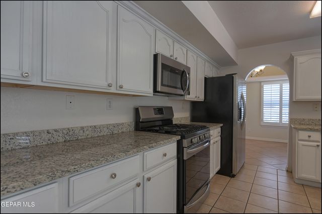 7097 Tierra Roja Street, El Paso, TX 79912