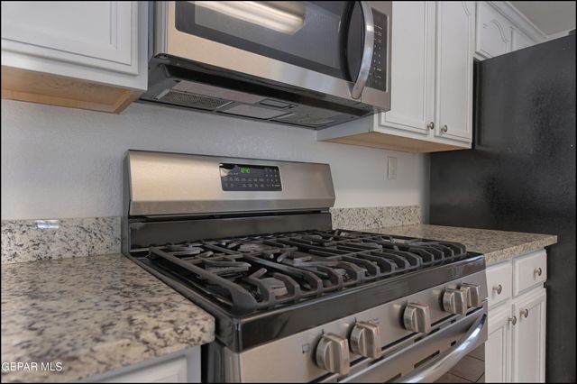 7097 Tierra Roja Street, El Paso, TX 79912