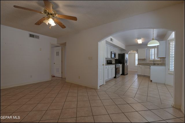 7097 Tierra Roja Street, El Paso, TX 79912