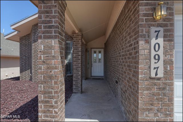 7097 Tierra Roja Street, El Paso, TX 79912
