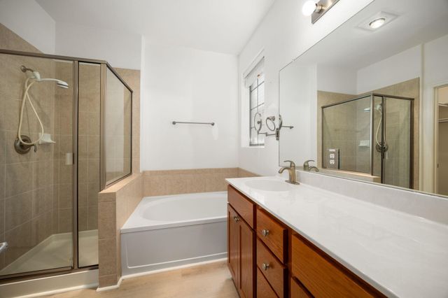 12701 Venice LN 230, Austin, TX 78750