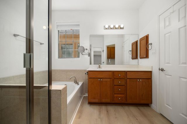 12701 Venice LN 230, Austin, TX 78750