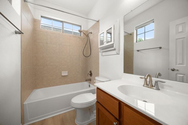 12701 Venice LN 230, Austin, TX 78750