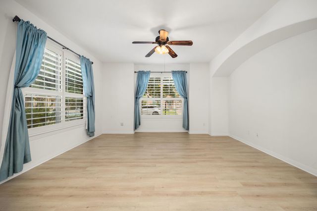 12701 Venice LN 230, Austin, TX 78750