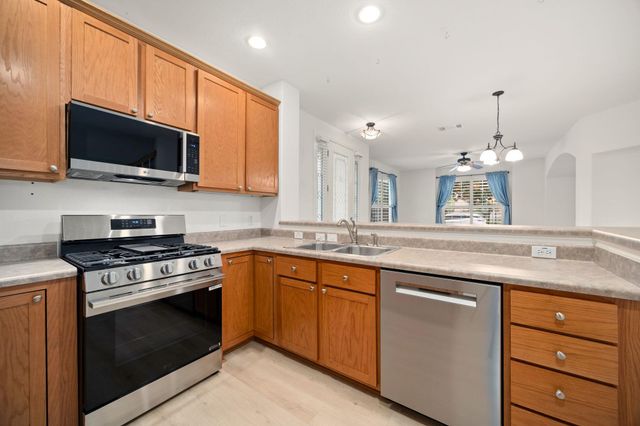 12701 Venice LN 230, Austin, TX 78750