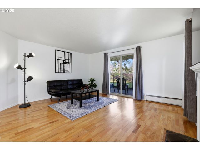 11683 Sw BOONES BEND Dr, Beaverton, OR 97008