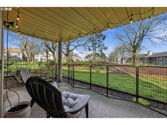 11683 Sw BOONES BEND Dr, Beaverton, OR 97008